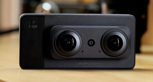 Front view of the XCAM camera